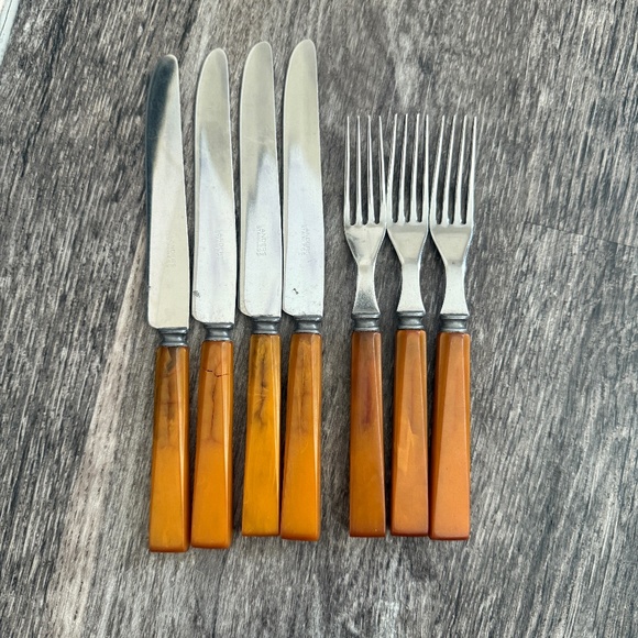 Vintage Landers Stainless Butterscotch Bakelite Handled Flatware - Picture 1 of 4